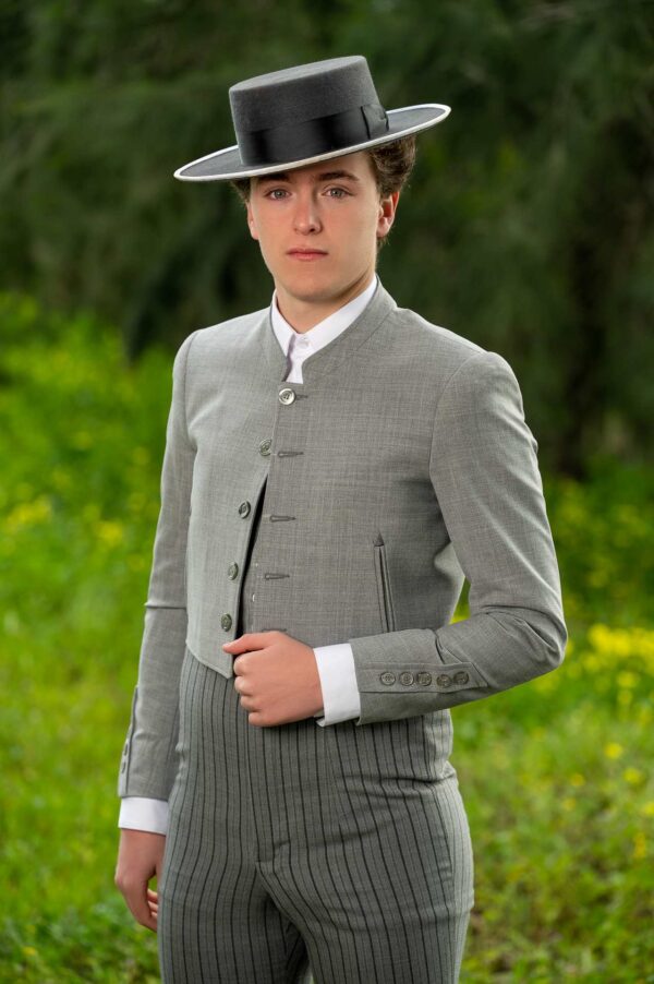 CHAQUETA Y CHALECO SUELTA GRIS