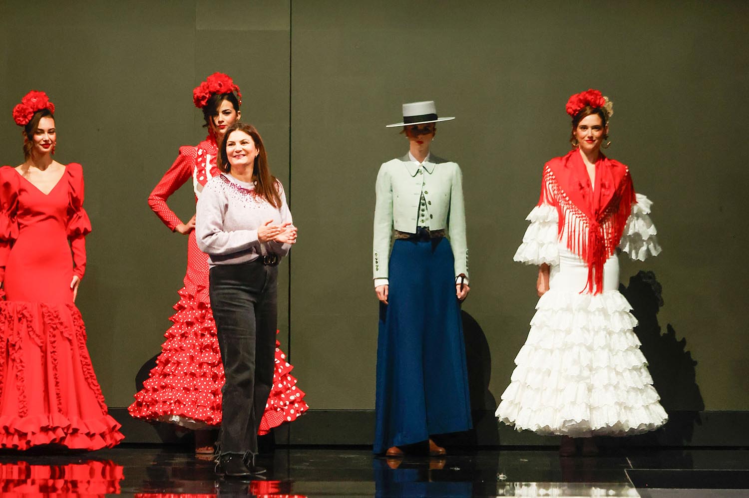 Revuelo Ubaldo en pasarela SIMOF 2025, en Sevilla